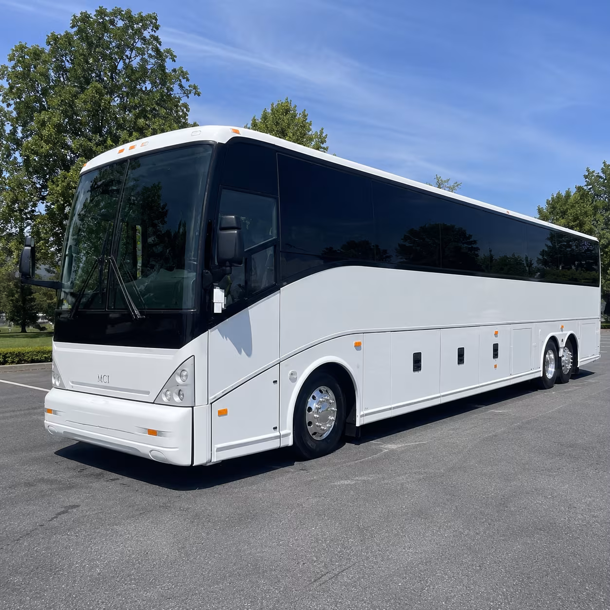 bus rental options for glendale trips