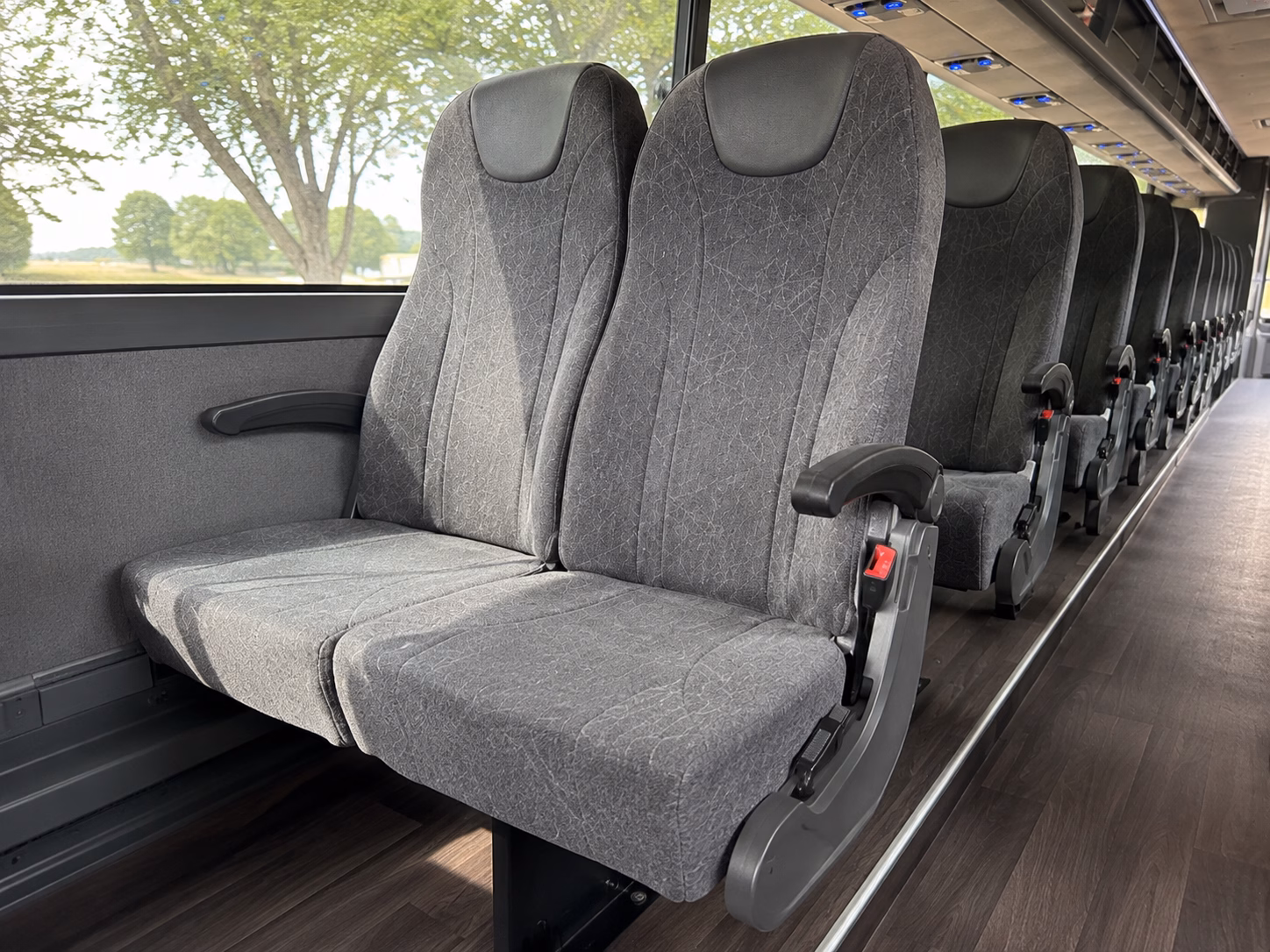 how the distance and duration of your trip affect charter bus rates in glendale