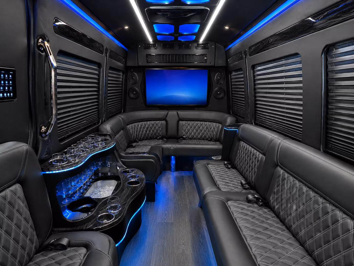 with glendalecoachbuscompany com you can compare buses for the phoenix zoo and desert botanical garden in one search